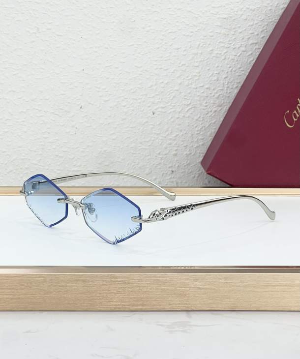 Picture of Cartier Sunglasses _SKUfw79280629fw